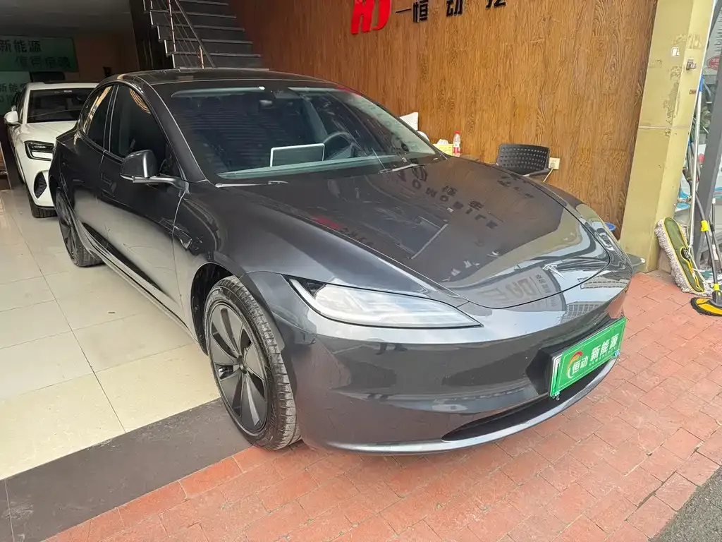 Tesla Model 3 2025 из CN, фото 2