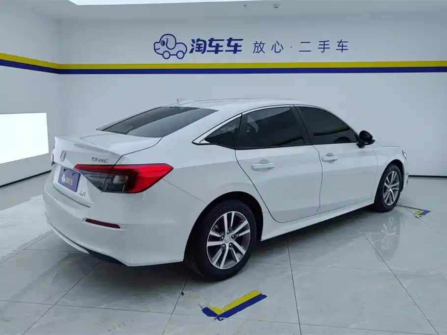 Honda Civic 2024 из CN, фото 2