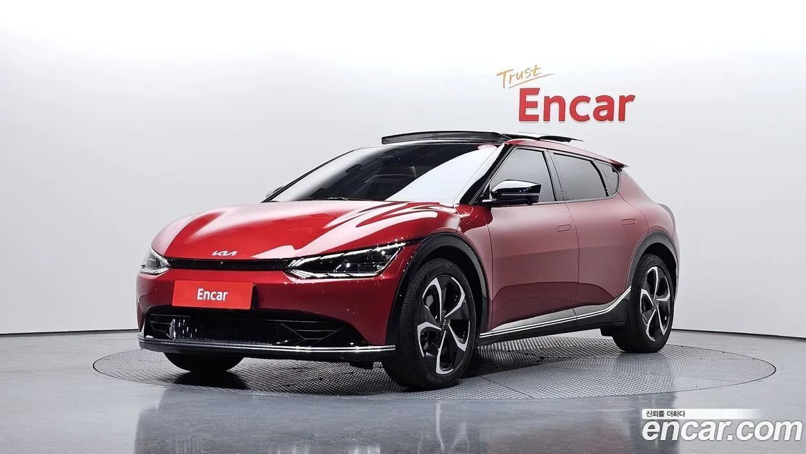 Kia EV6 — фото 1