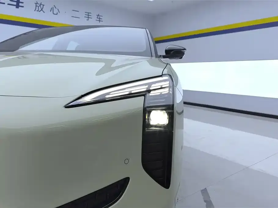 Hongqi EH7 2024 из CN, фото 8
