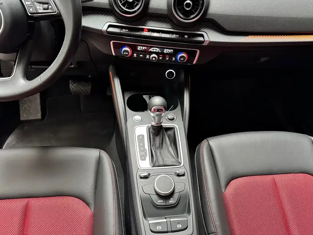 Audi Q2L 2022 из CN, фото 6