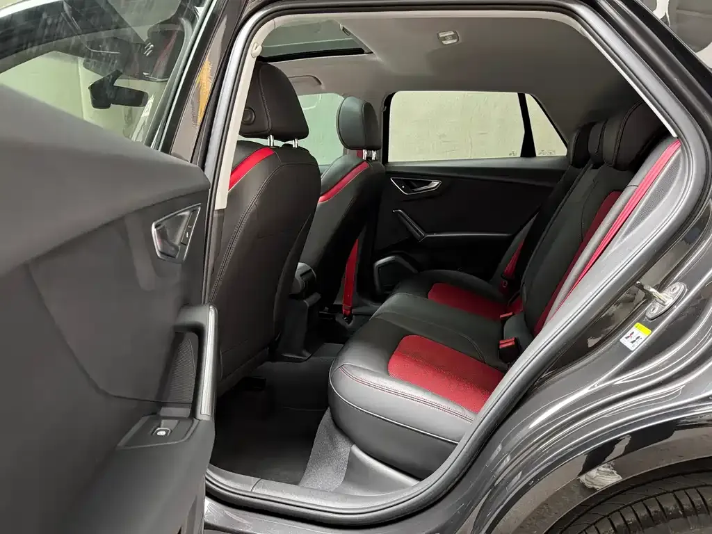 Audi Q2L 2022 из CN, фото 9