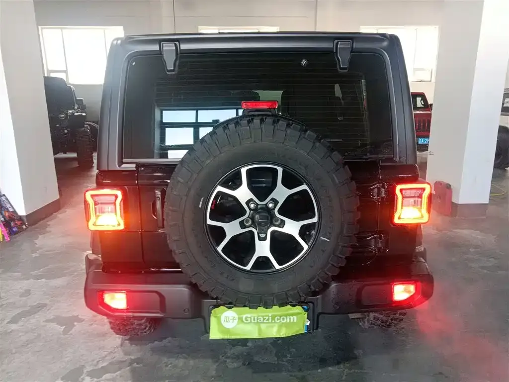 Jeep Wrangler 2022 из CN, фото 7