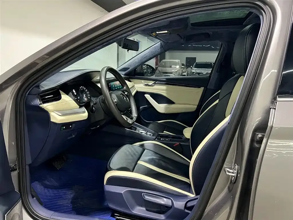Skoda Octavia — фото 9