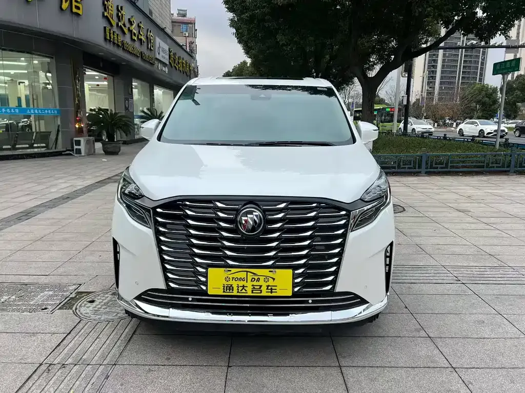 Buick GL8 2021 из CN, фото 1