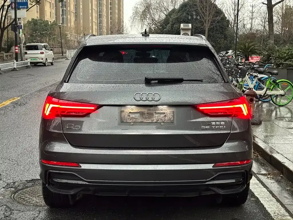 Audi Q3 — фото 10