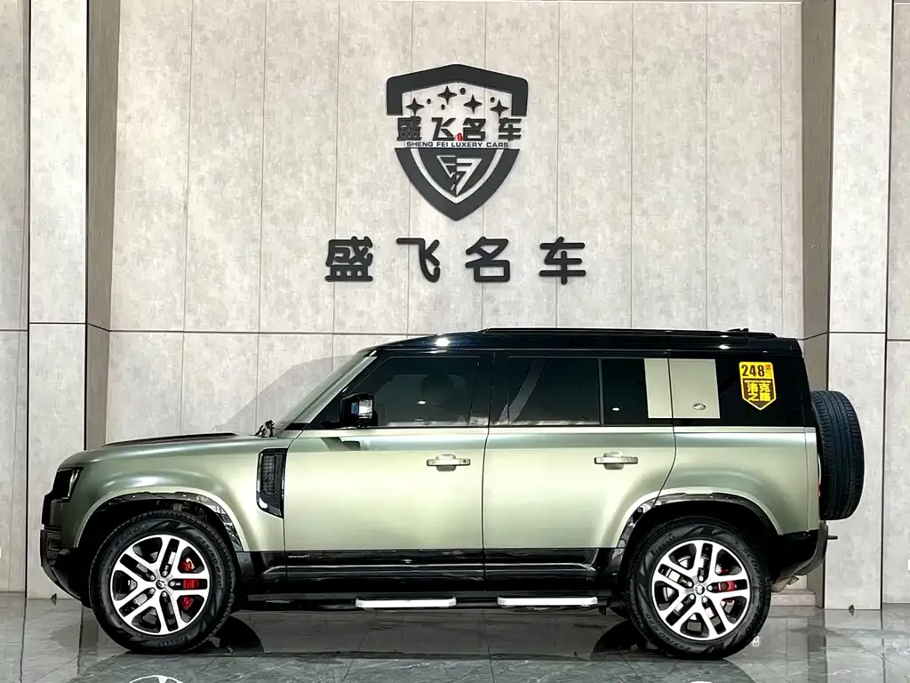 Land Rover Defender — фото 10