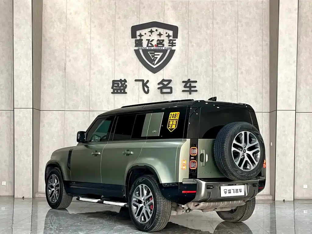 Land Rover Defender — фото 7