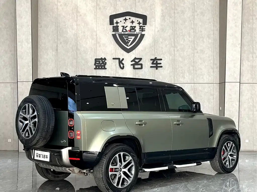 Land Rover Defender — фото 2