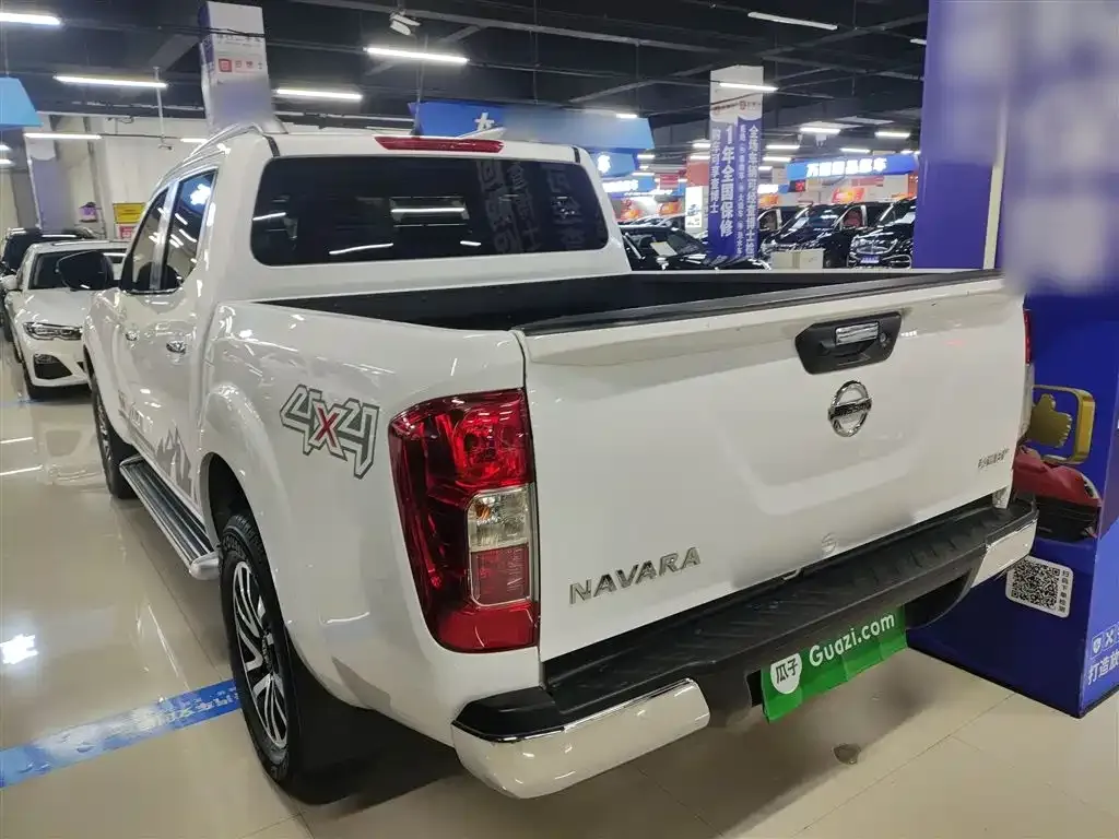 Nissan Navara 2022 из CN, фото 8