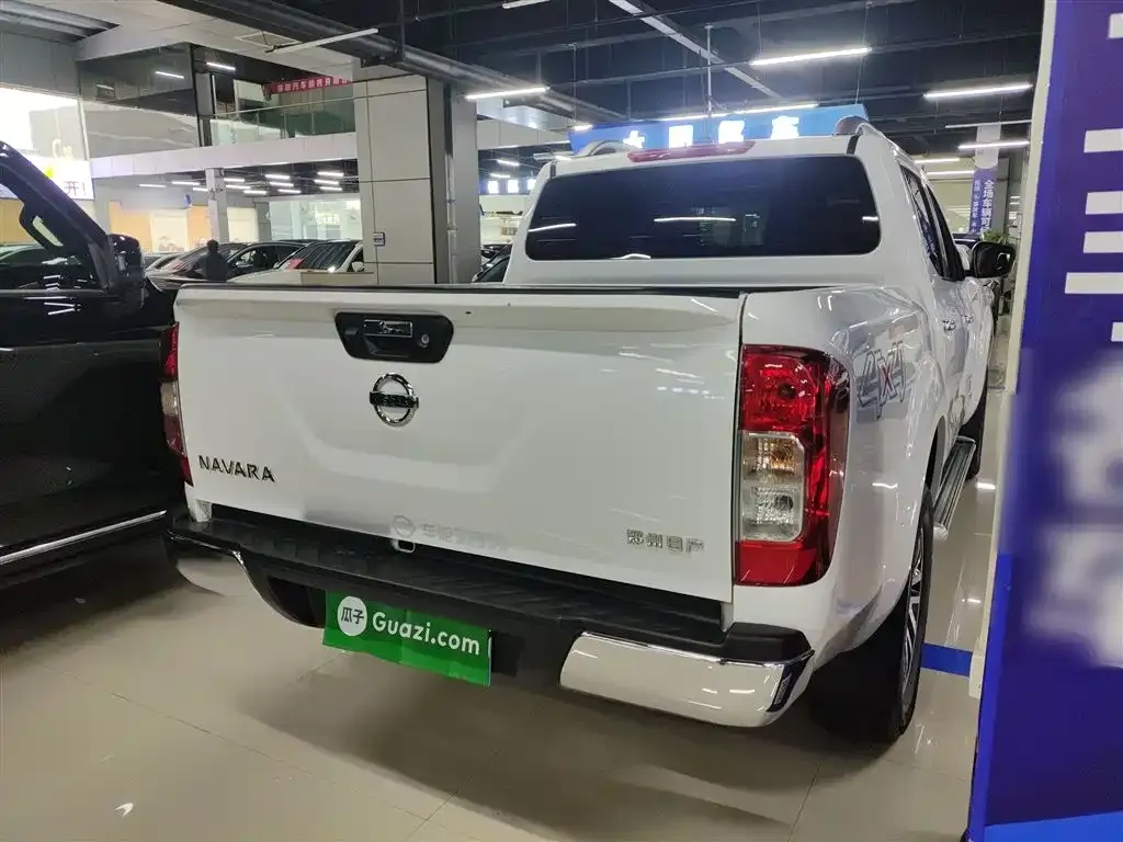 Nissan Navara 2022 из CN, фото 5