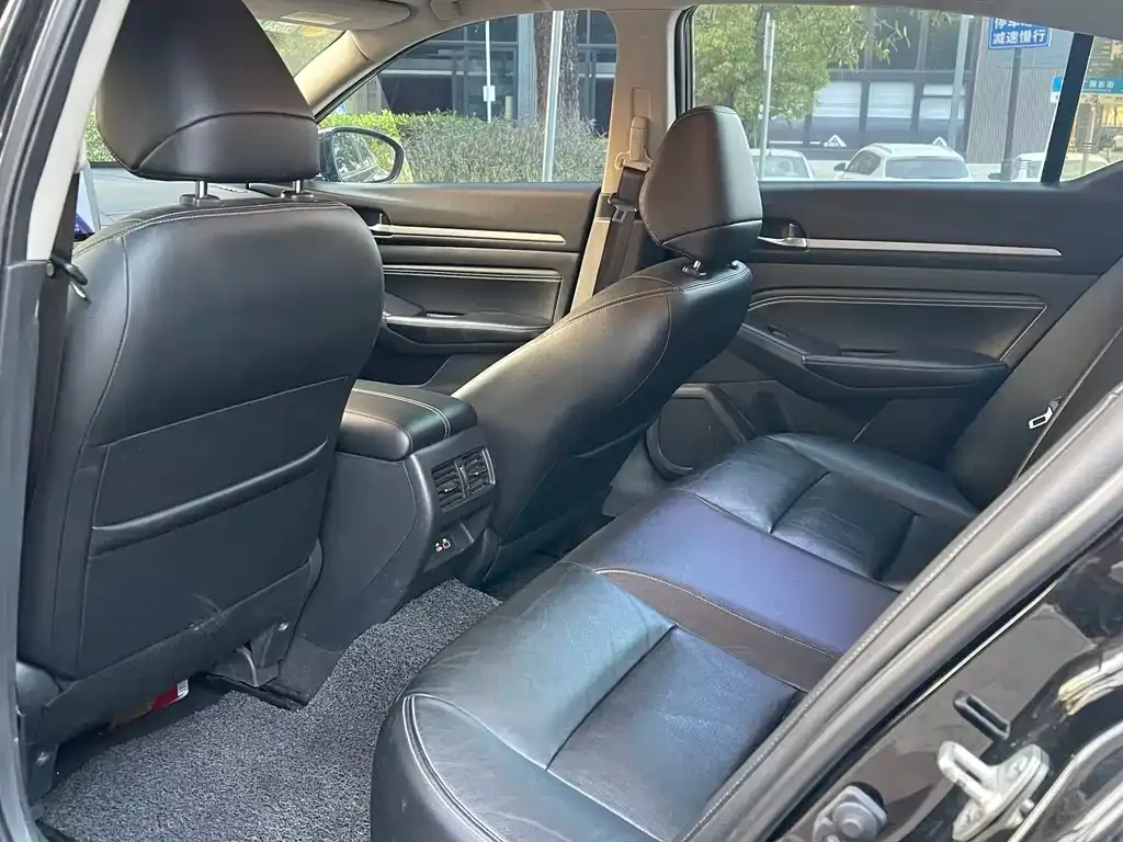 Nissan Teana 2022 из CN, фото 3