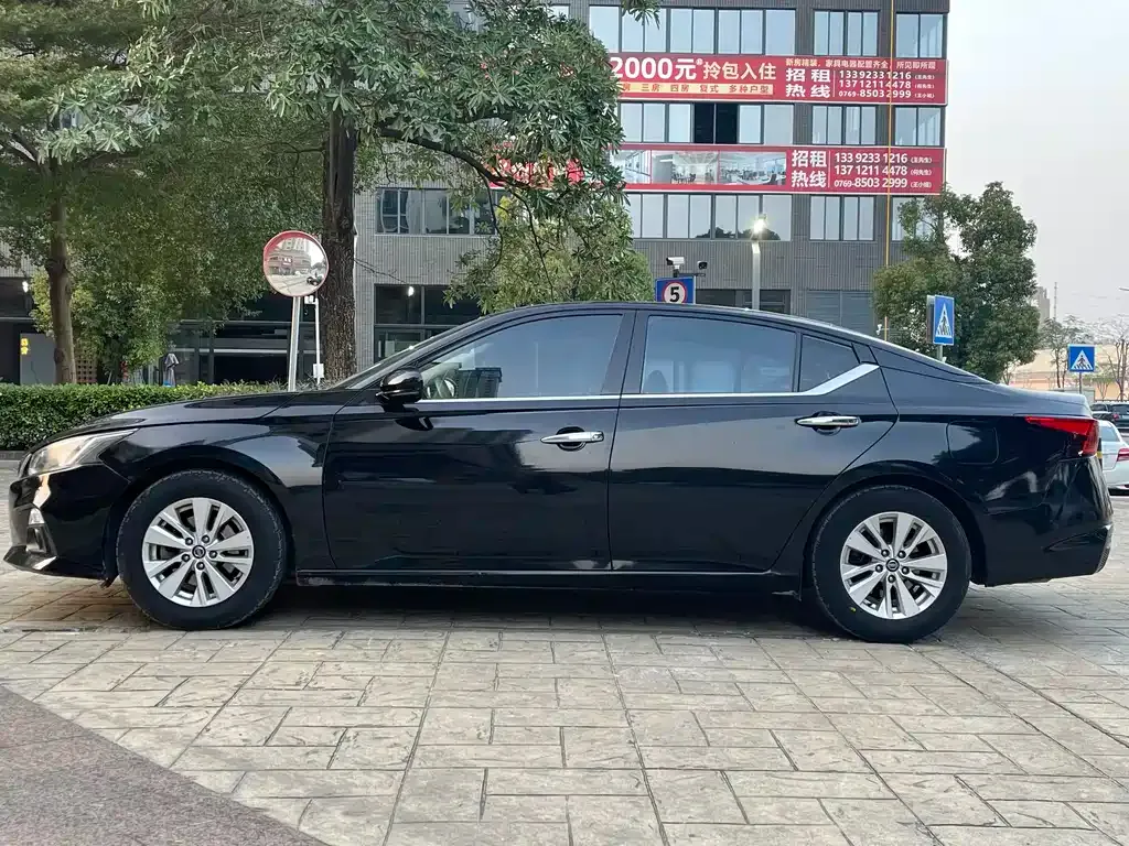 Nissan Teana 2022 из CN, фото 4