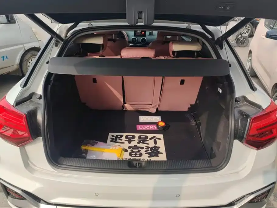 Audi Q2L 2023 из CN, фото 3