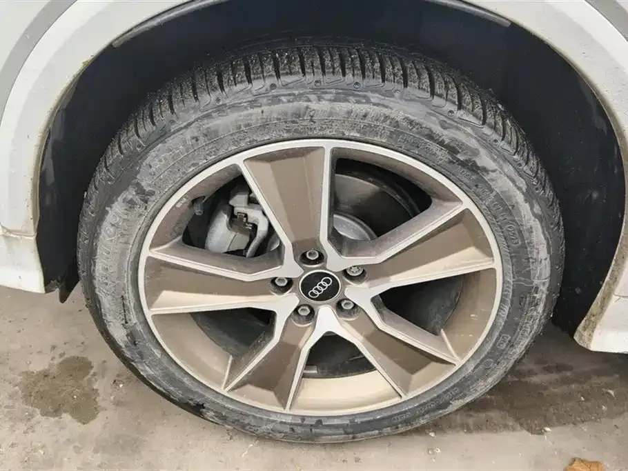 Audi Q2L 2023 из CN, фото 10