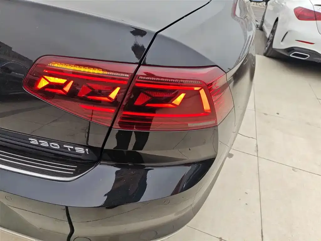 Volkswagen Magotan 2023 из CN, фото 7