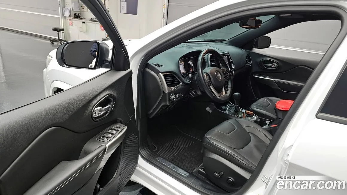 Jeep Cherokee 2021 из KR, фото 9