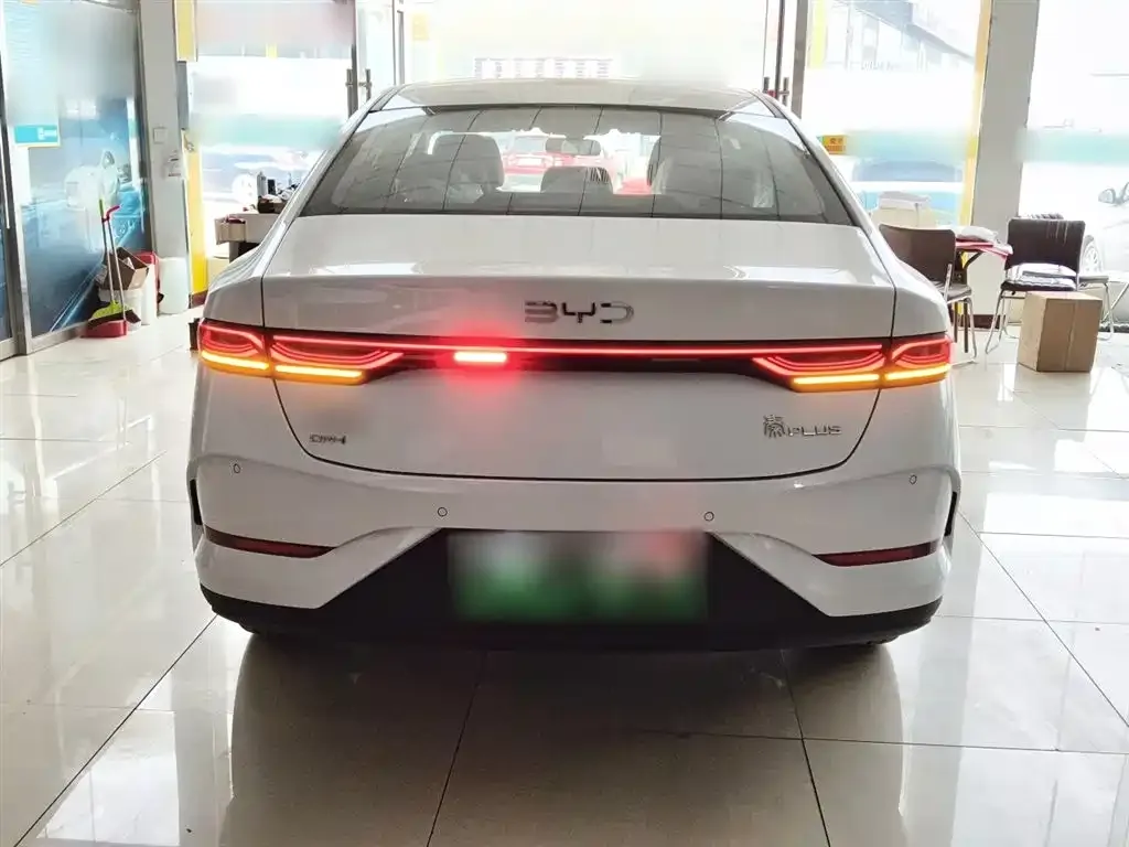 BYD Qin PLUS — фото 9