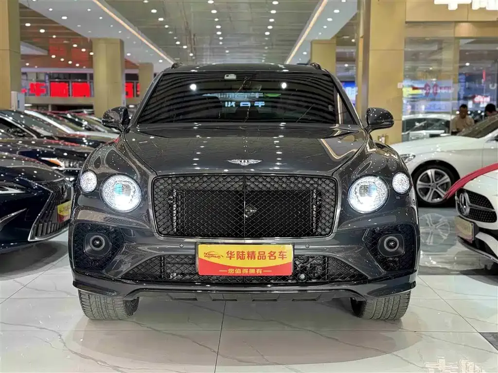 Bentley Bentayga 2021 из CN, фото 6