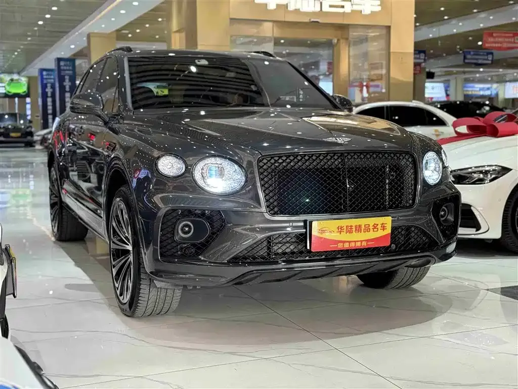 Bentley Bentayga 2021 из CN, фото 10