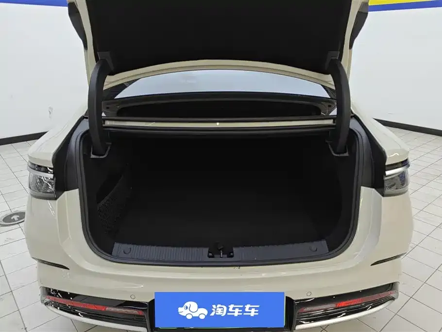 BYD Seal 07 DM-i — фото 7