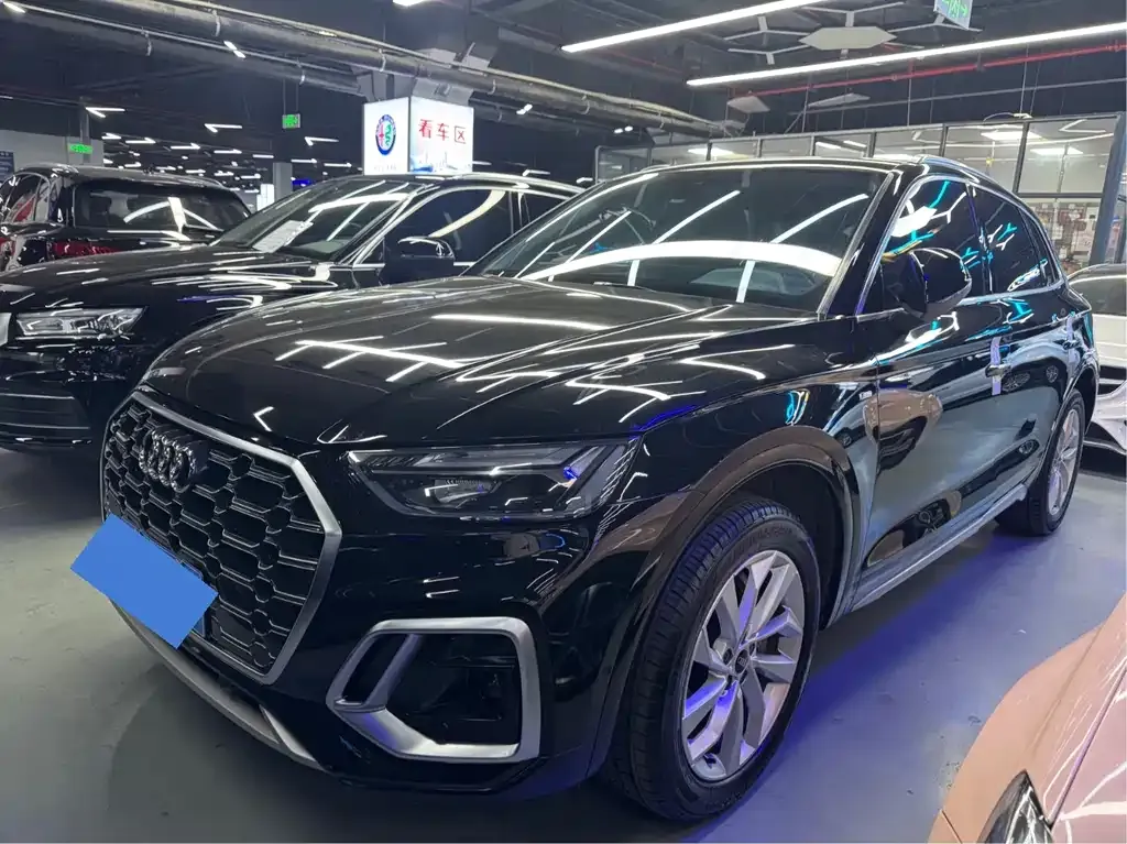 Audi Q5L 2022 из CN, фото 1