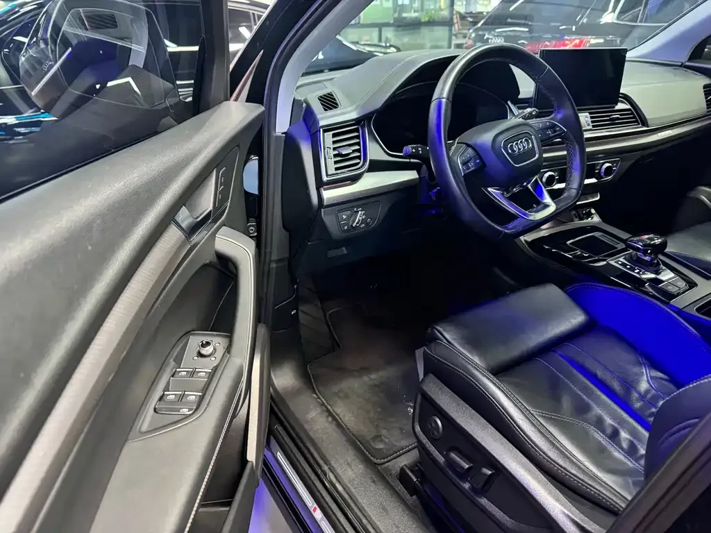 Audi Q5L 2022 из CN, фото 4