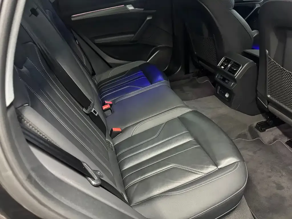 Audi Q5L 2022 из CN, фото 5