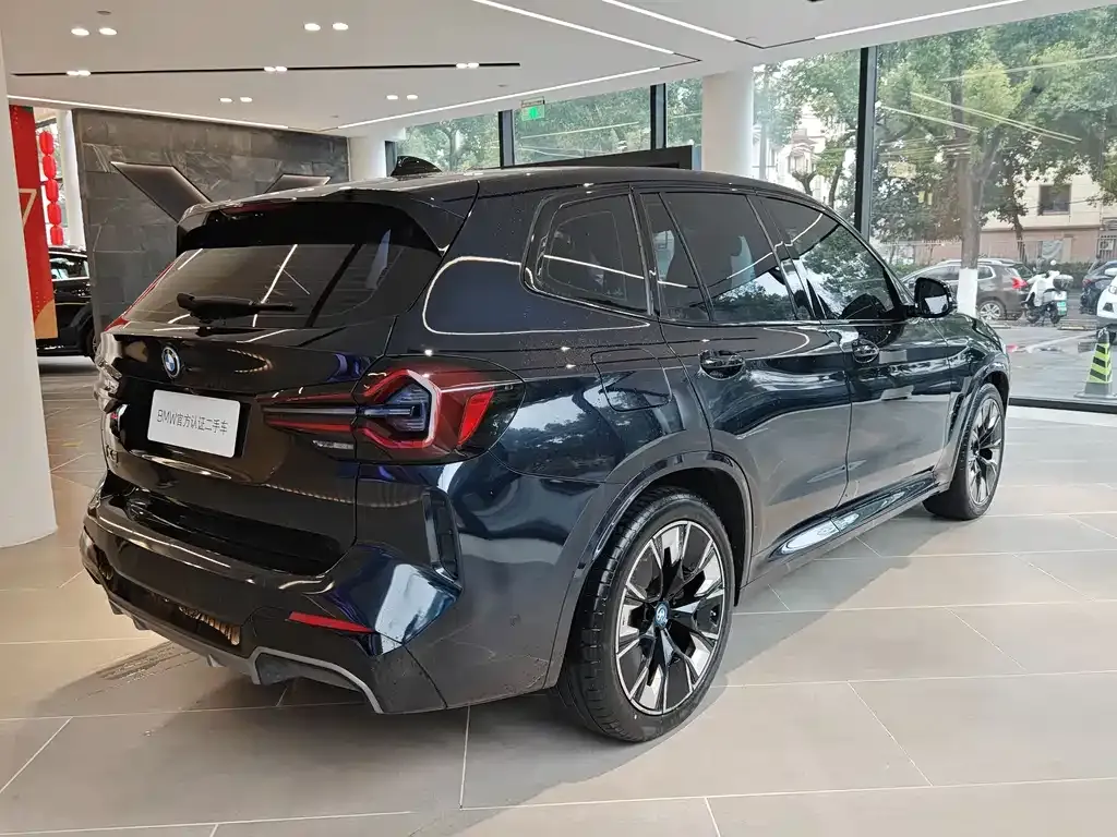 BMW iX3 2023 из CN, фото 8