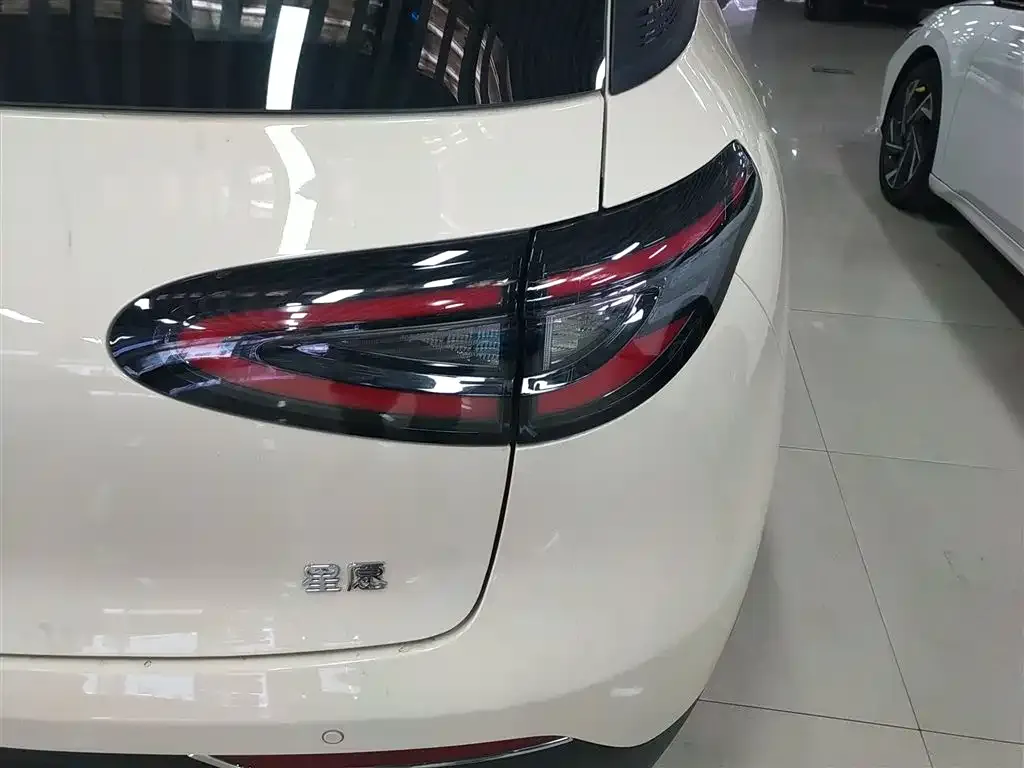 Geely Starburst — фото 6