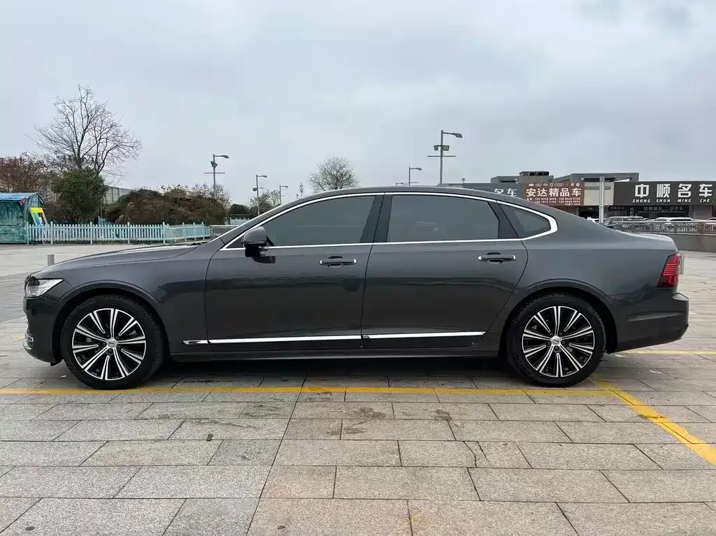Volvo S90 — фото 9