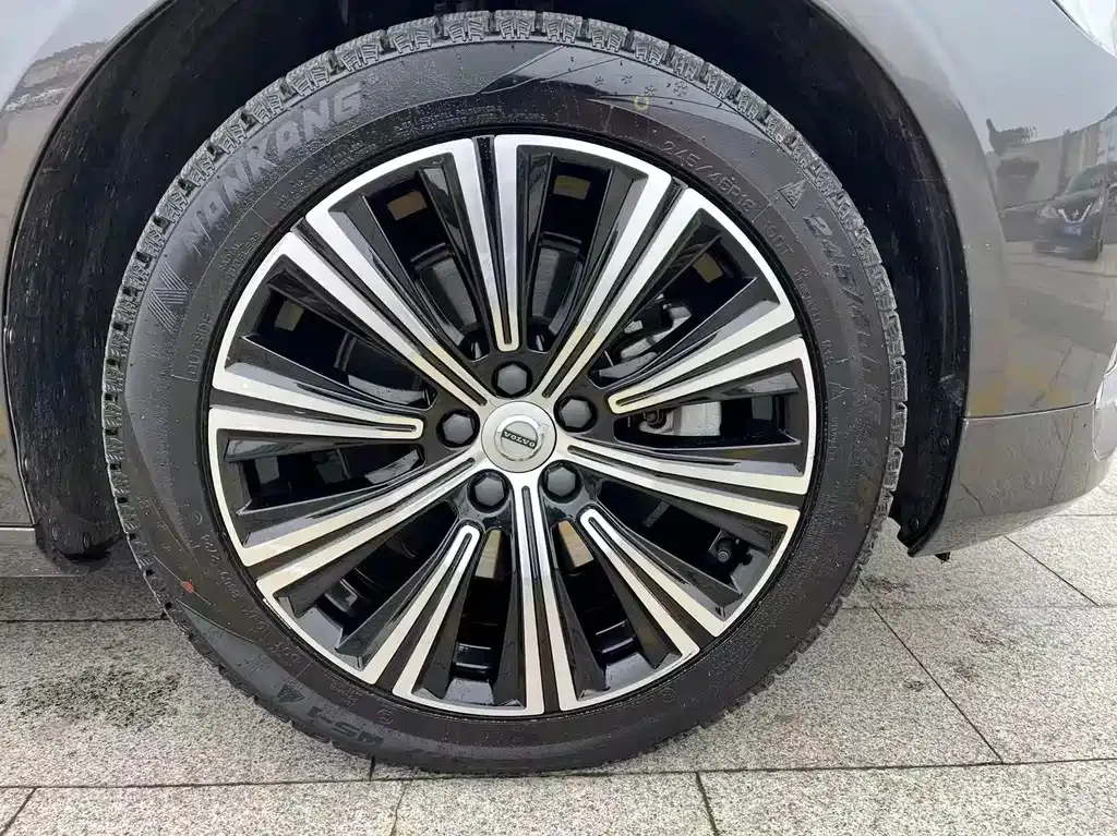 Volvo S90 — фото 7