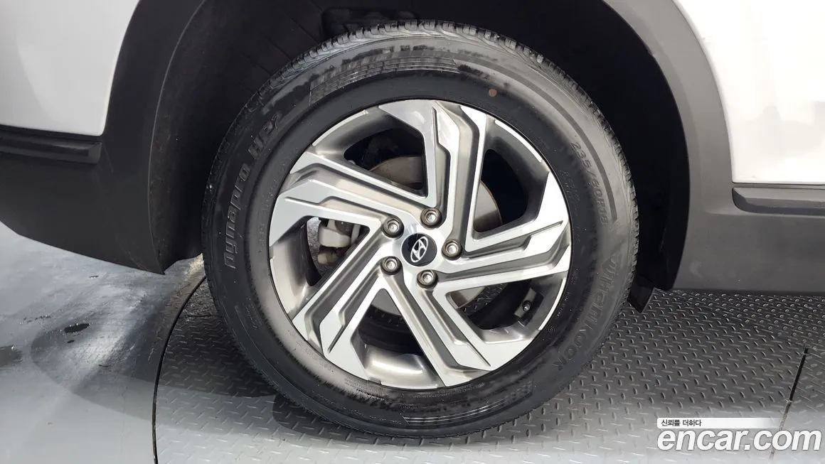 Hyundai Santafe — фото 4