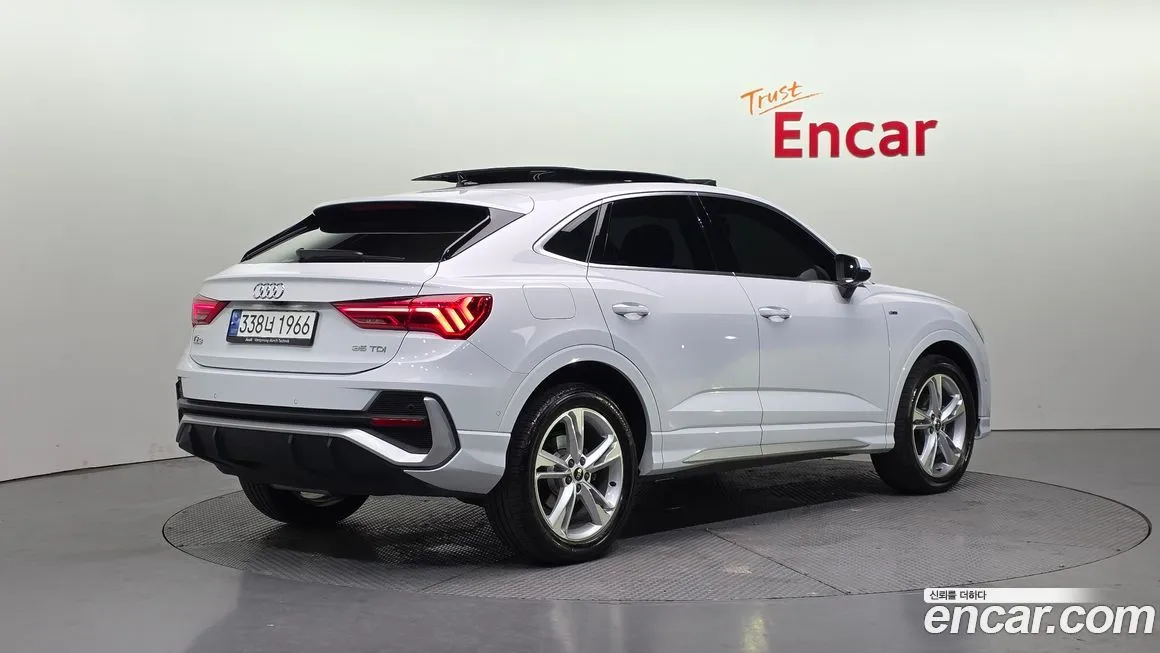 Audi Q3 2023 из KR, фото 2