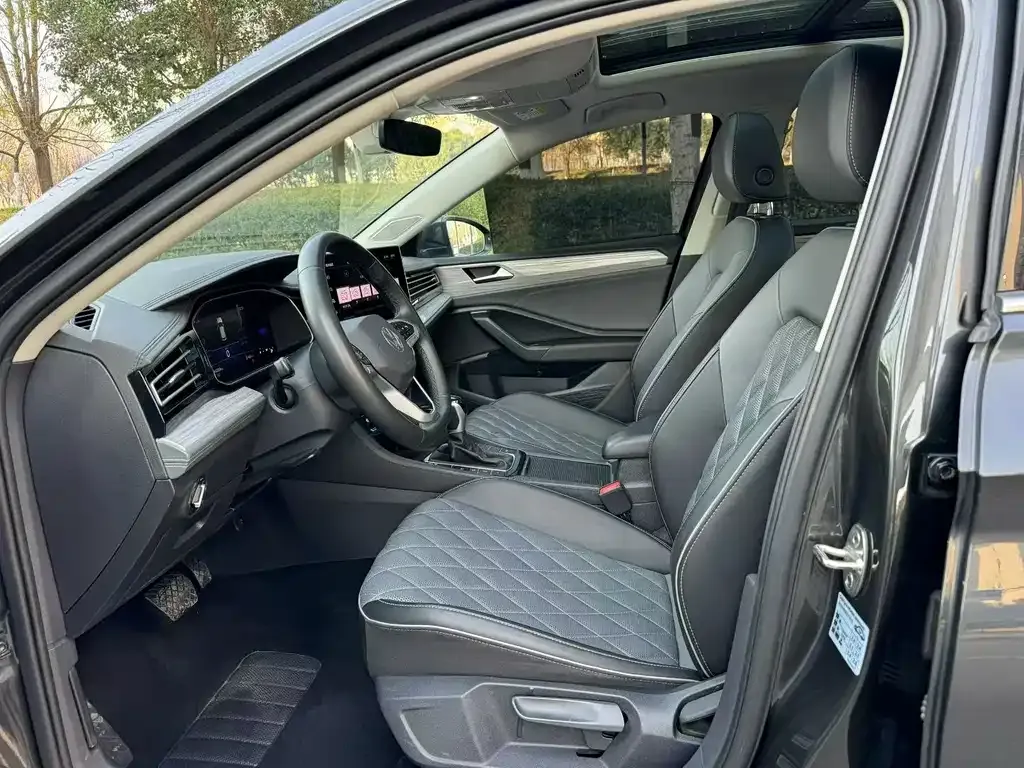 Volkswagen Sagitar 2023 из CN, фото 2