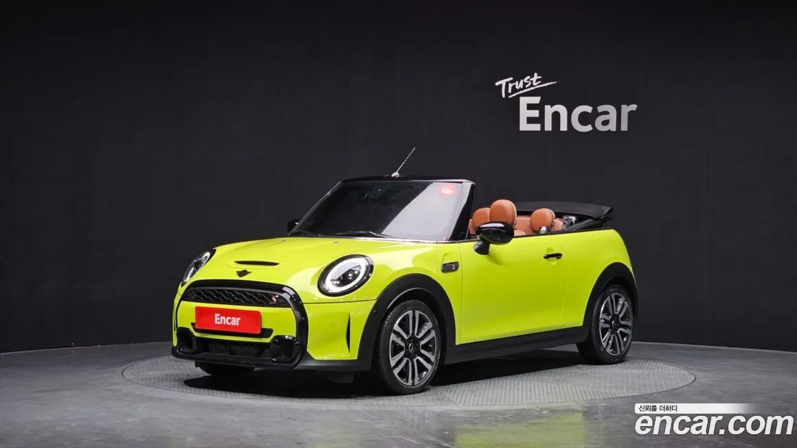 Mini Cooper Convertible — фото 1