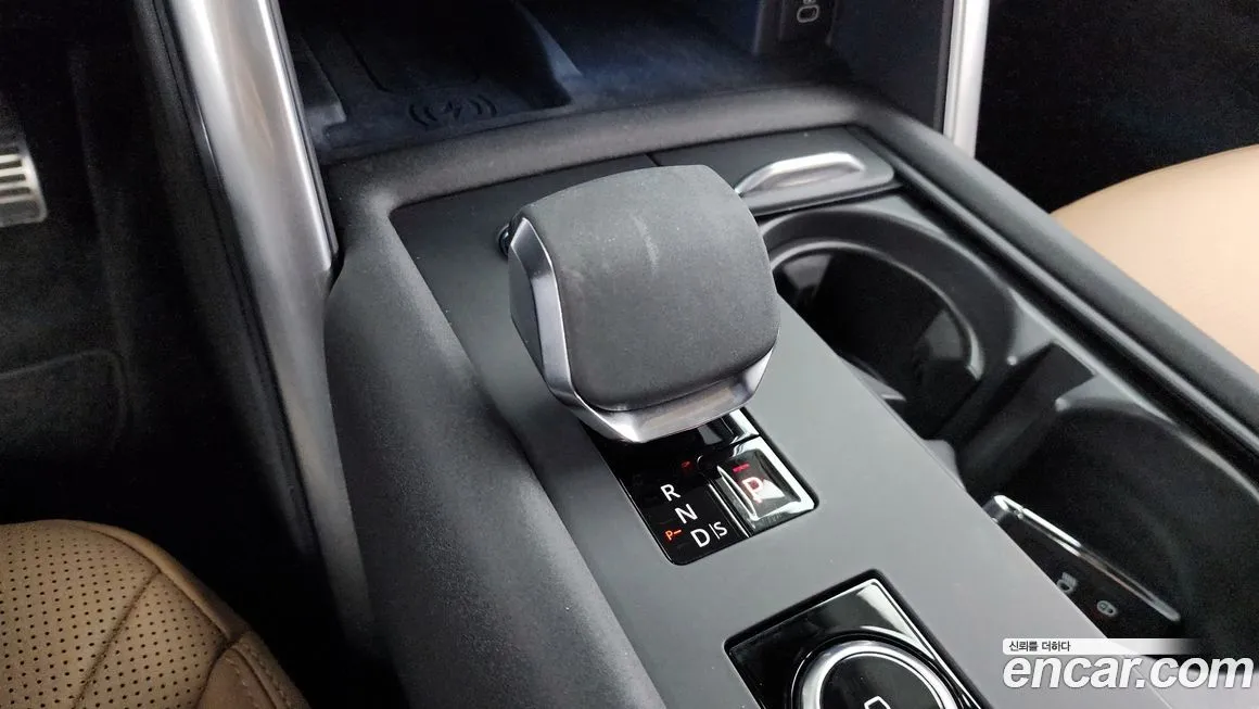Land Rover Discovery 2024 из KR, фото 8
