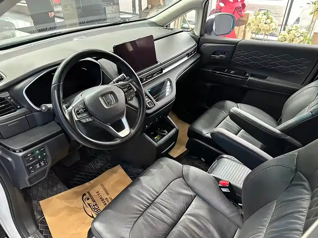 Honda Elysion 2023 из CN, фото 10