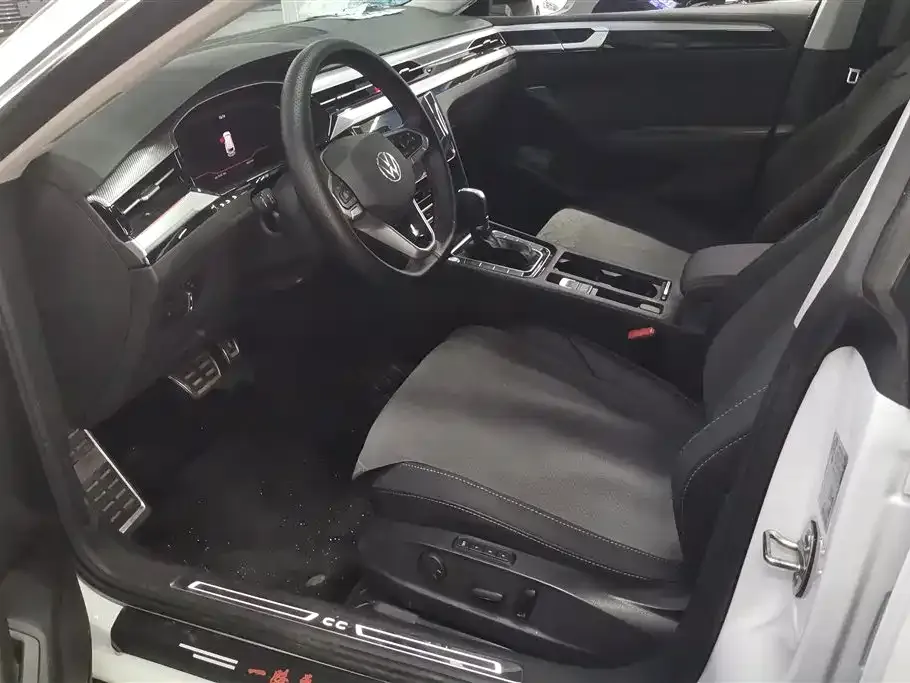 Volkswagen CC 2022 из CN, фото 8