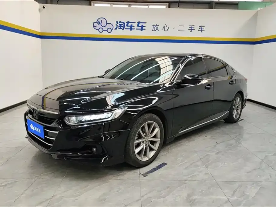 Honda Accord — фото 1