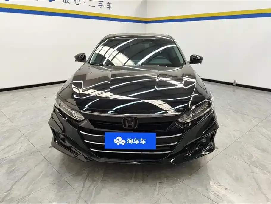Honda Accord — фото 10