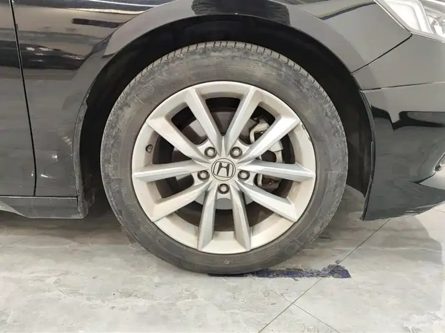 Honda Accord — фото 3