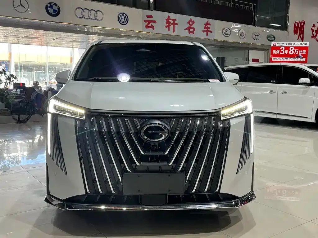 GAC Motor Trumpchi M8 — фото 10
