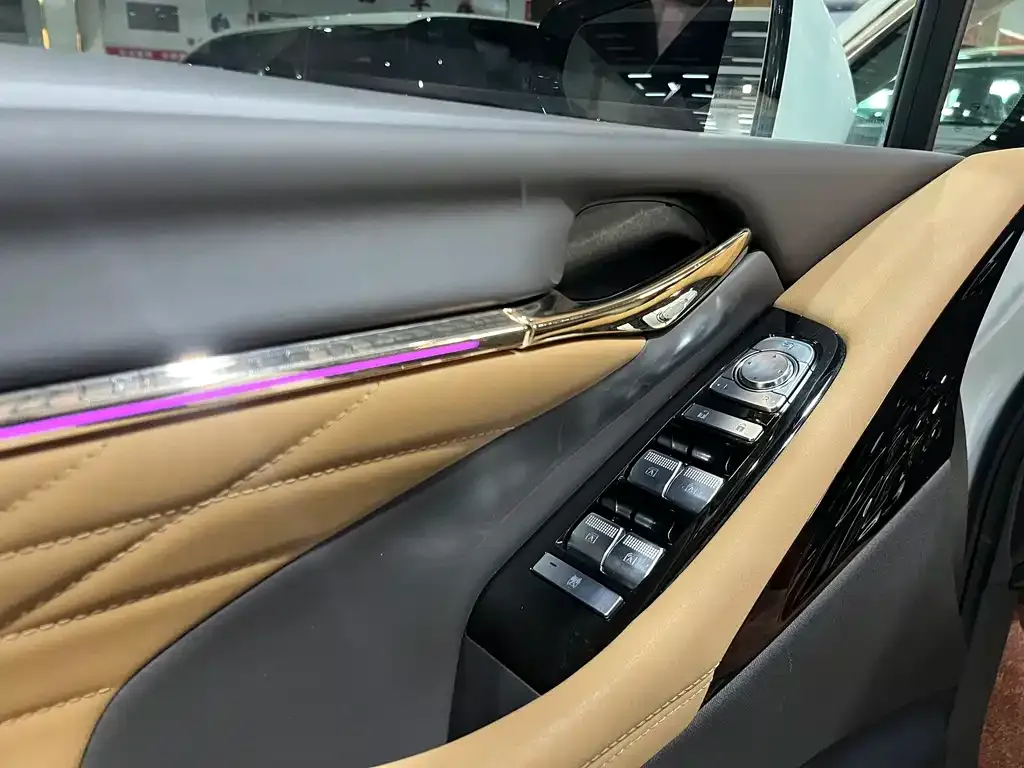 GAC Motor Trumpchi M8 — фото 3