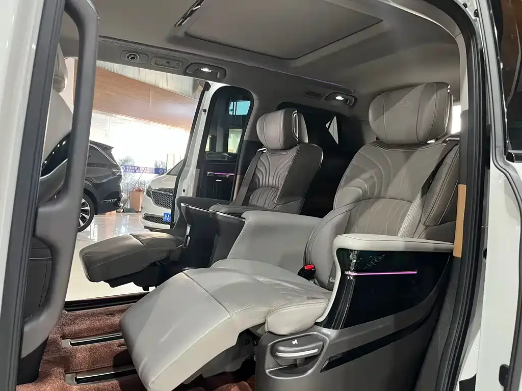 GAC Motor Trumpchi M8 — фото 6