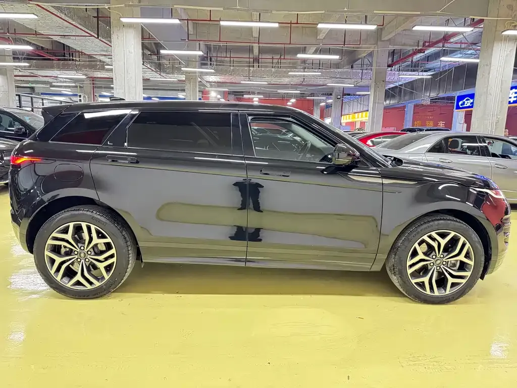 Land Rover Evoque PHEV 2024 из CN, фото 9