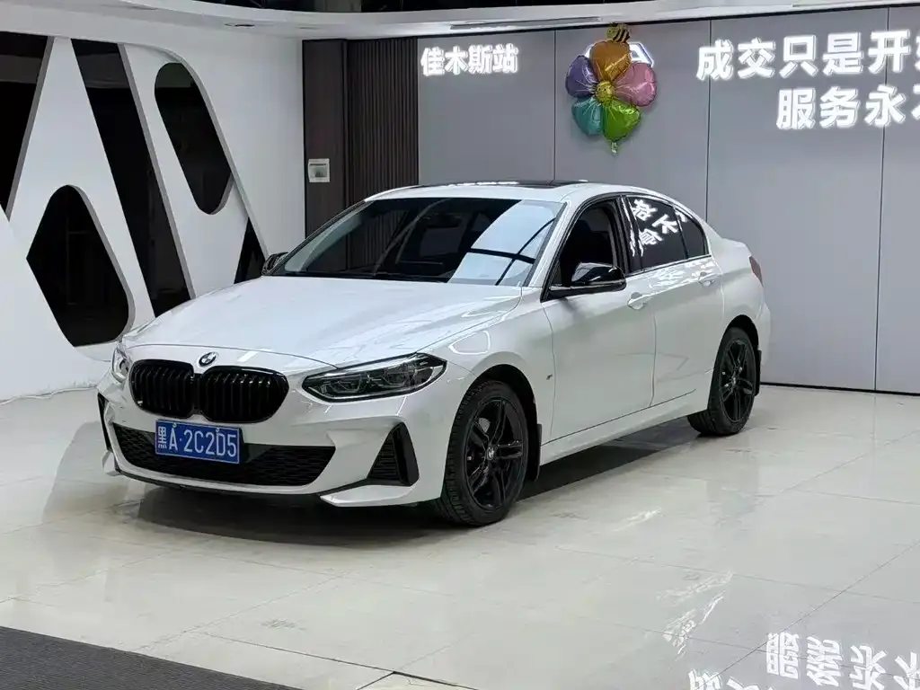 BMW 1 Series — фото 1