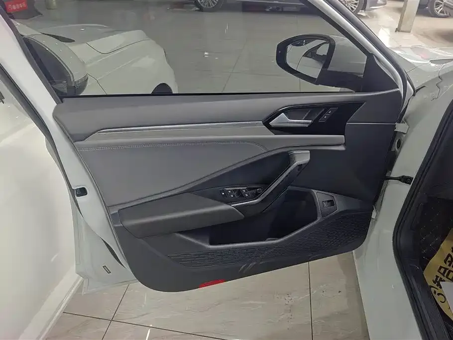 Volkswagen Sagitar 2022 из CN, фото 5