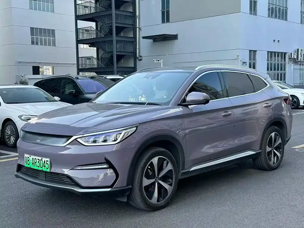 BYD PLUS New Energy — фото 1