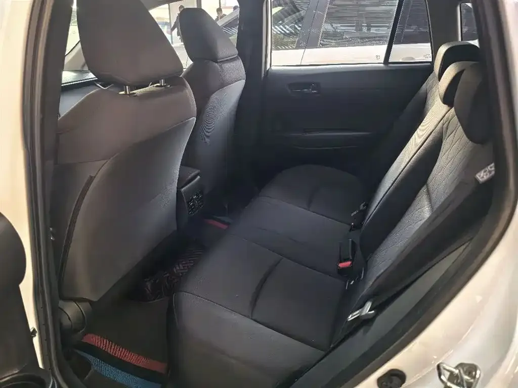 Toyota Corolla Cross 2023 из CN, фото 4